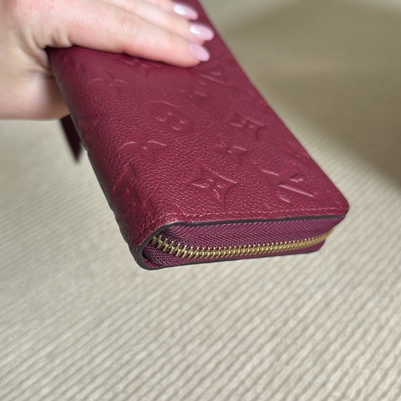 Authentic Louis Vuitton Empreinte zippy wallet - Picture 15 of 16